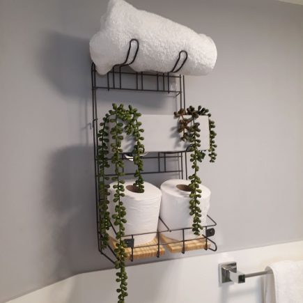 5 dicas para decorar e organizar o banheiro pequeno